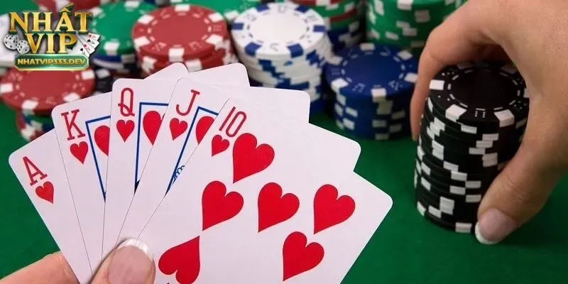 Thủ Thuật Đánh Phỏm NhatVip Ăn Tiền Hiệu Quả Cho Người Mới 2 Giới thiệu về game phỏm trên nền tảng nhatvip